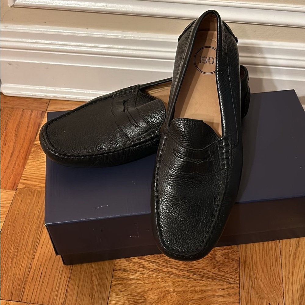 Men’s 1901 Black Penny Loafers Size 9